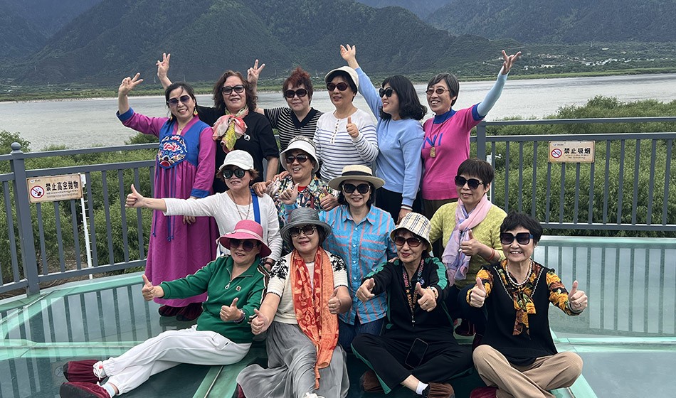 青藏铁路：拉萨珠峰纳木措 卧飞10天