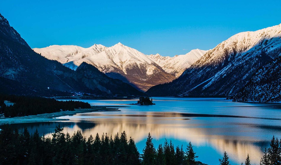 西藏桃花节:直飞林芝+拉萨+日喀则+珠峰+青藏铁路13日