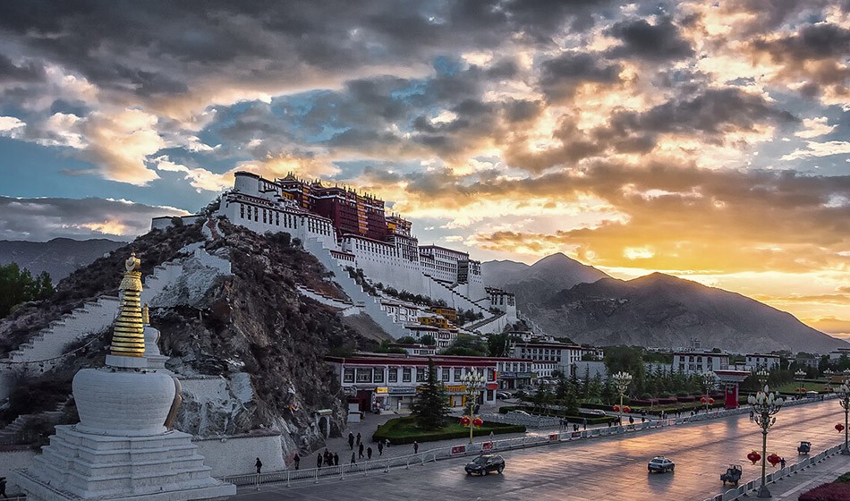 西藏桃花节:直飞林芝+拉萨+日喀则+珠峰+青藏铁路13日